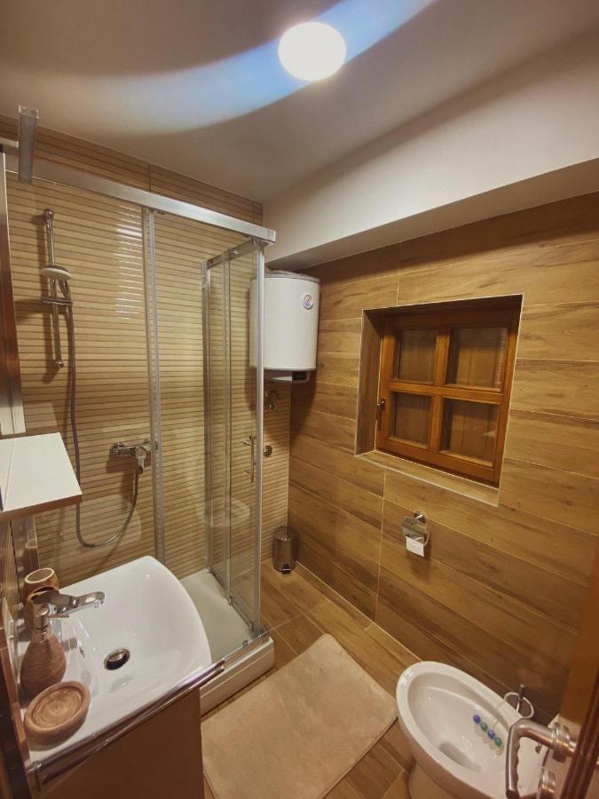 Astra Apartment *